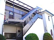 武蔵境駅より徒歩15分 築35年8ヶ月 2階建の賃貸物件