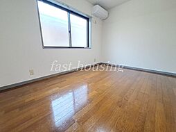 JR中央本線 三鷹駅 徒歩10分の賃貸マンション 2階1Kのリビング/ダイニング