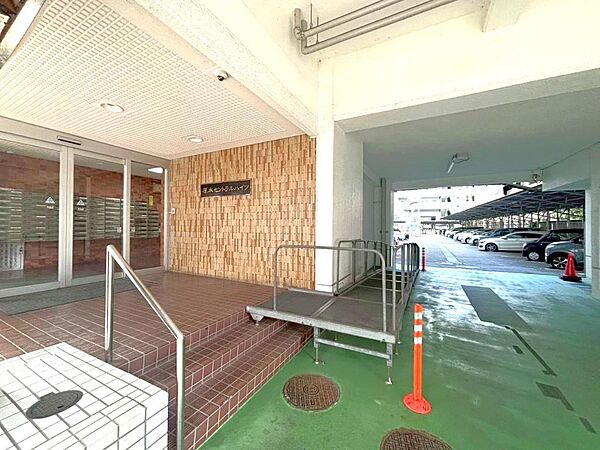 エントランスを拡大表示