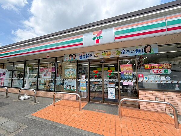 セブン-イレブン 川崎宮前平駅西店