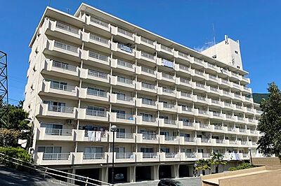 外観:源泉かけ流し大浴場付きリゾートマンション 外観:源泉かけ流し大浴場付きリゾートマンション