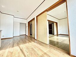 名古屋市営桜通線 桜山駅 徒歩8分の賃貸マンション 3階4DKのリビング/ダイニング