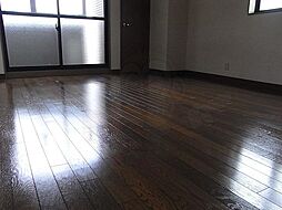 グランパス豊年 2階1Kのリビング/ダイニング