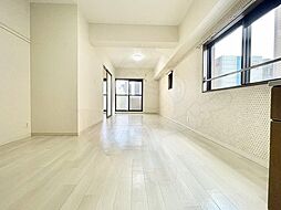 名古屋市営鶴舞線 上前津駅 徒歩8分の賃貸マンション 4階1LDKのリビング/ダイニング