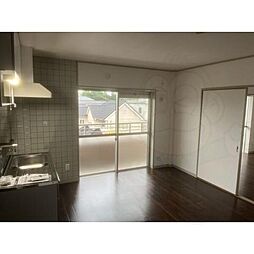 メゾンロアール 3階3DKのリビング/ダイニング