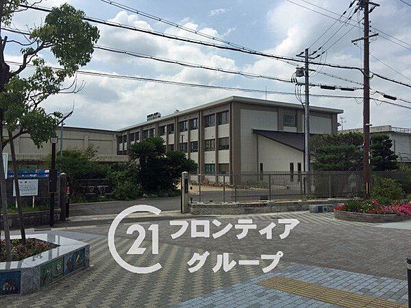 木津川市立棚倉小学校 徒歩24分。 1600m