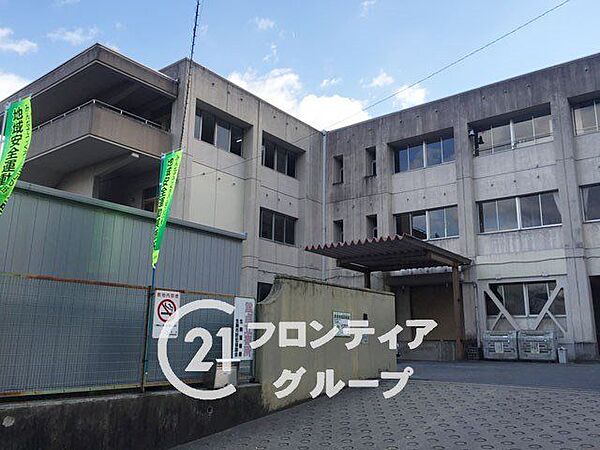 生駒市立あすか野小学校 徒歩7分。 530m