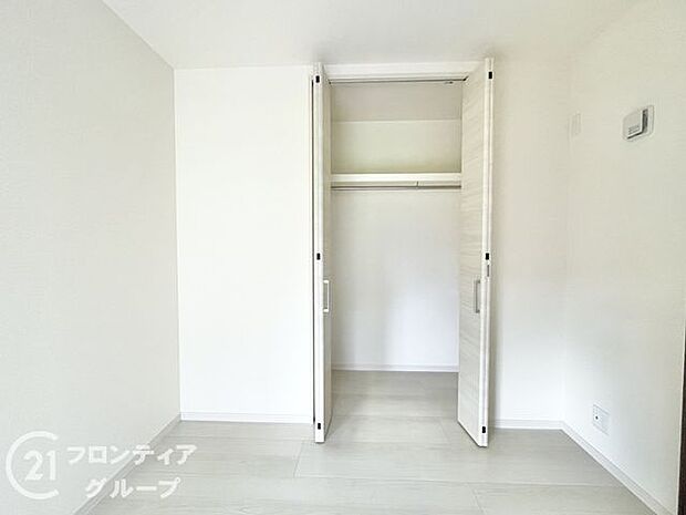 各室に収納スペ―スがありますのでお部屋スッキリ片付きますね