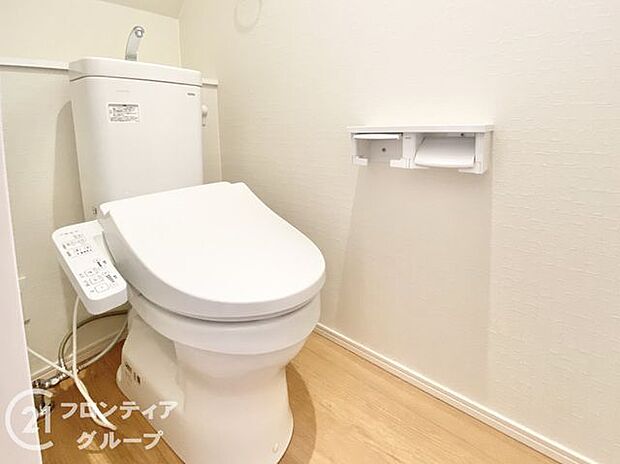 トイレは1階と2階の2カ所に設置!階段を上り下りせずに使用できるので、高齢の方にも安心です!