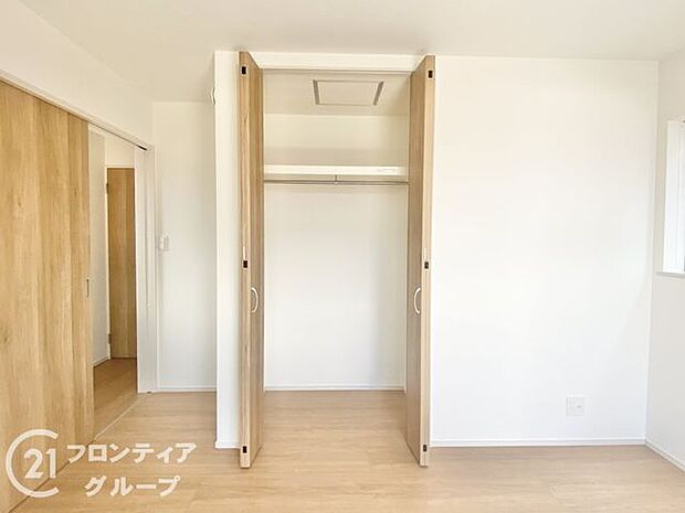 お子様が大きくなってもたくさん収納しておけますね!