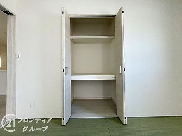 各室に収納スペ―スがありますのでお部屋スッキリ片付きますね