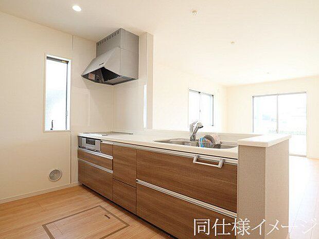 \同仕様写真/お手入れが楽に行える換気扇やステンレスワークトップは毎日お料理する奥様の味方!