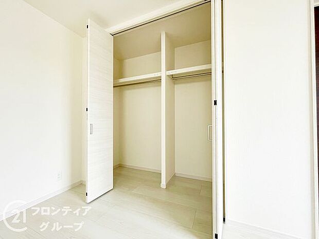 充実した収納スペースなので、お子様が大きくなって、荷物が増えてもたっぷり収納しておけますね