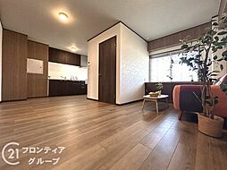 秋篠サンパレス1号棟　中古マンション 3LDKのリビング/ダイニング