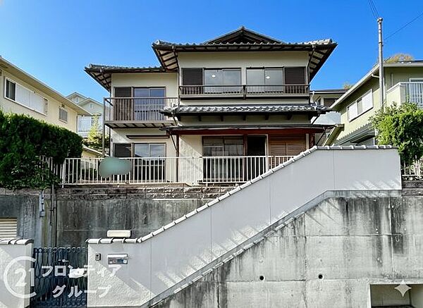 外観：329000121715