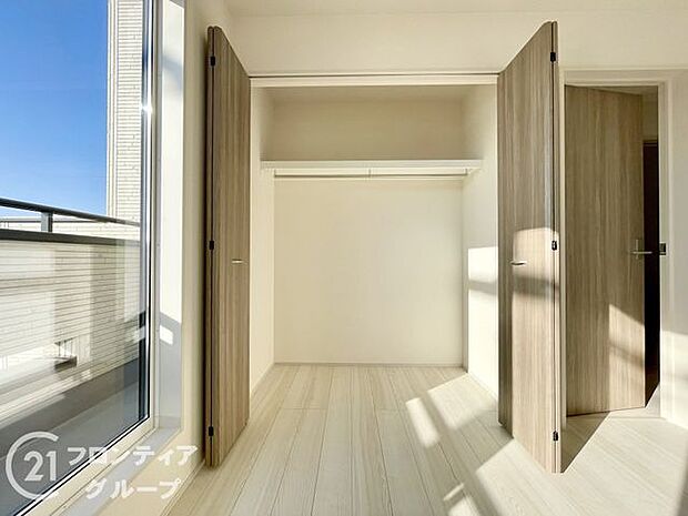 各室に収納スペ―スがありますのでお部屋スッキリ片付きますね