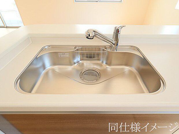 \同仕様写真/ワイドシンクなので家族が増えても洗い物楽々です