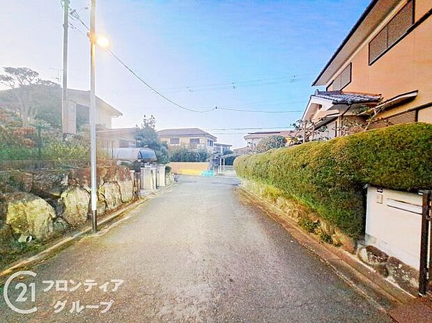 現地写真更新!現地ご案内とともに住宅ローンのご相談も承ります!実際の道路幅や雰囲気は、ぜひ一緒に現地で確認いたしましょう