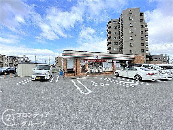 セブンイレブン橿原新賀町店 徒歩1分。 50m