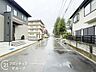 その他：幅広い道路が確保されており、車の出入りがスムーズに行えます。周辺環境も整備されており、快適な生活をサポートします。