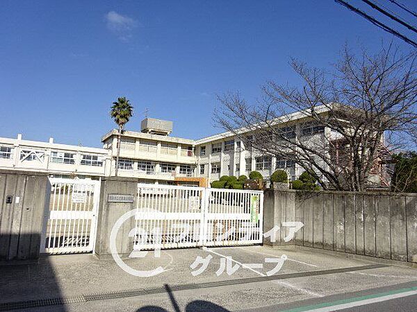 香芝市立志都美小学校 徒歩10分。 760m