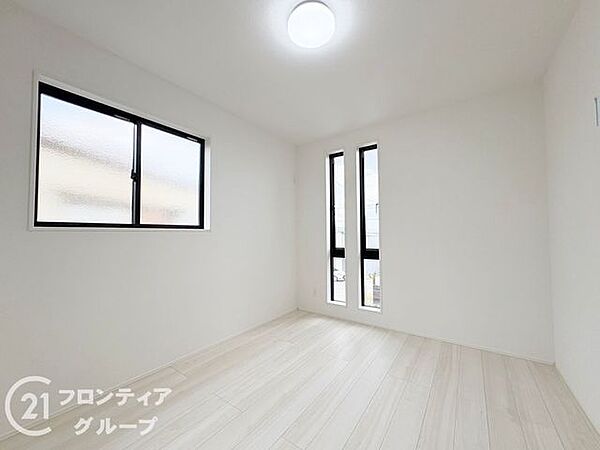 傷が付きにくくお手入れ簡単なフローリングです。