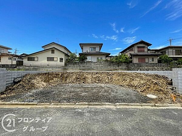 現地写真更新！現地の説明はもちろん、モデルハウスご見学も可能！同社施工物件をご見学していただきますので、実際に使用される設備やお家の雰囲気などをご確認ください