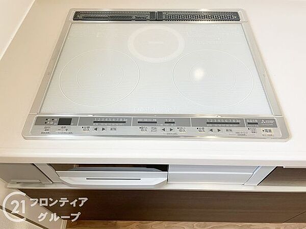 IHコンロは、火を使わないので安全性が高く、小さなお子様がいる家庭でも安心して使えます。