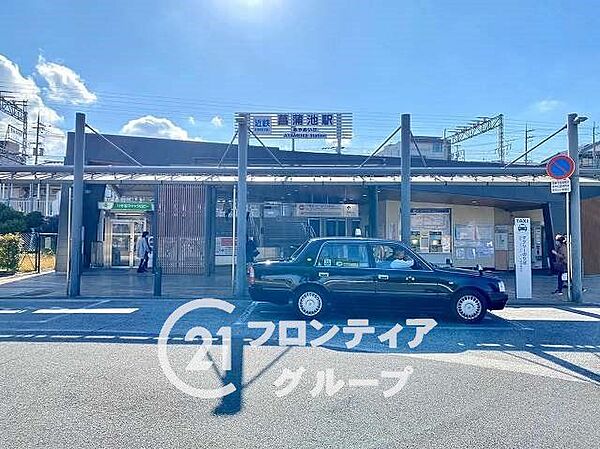 菖蒲池駅(近鉄 奈良線) 徒歩11分。 850m