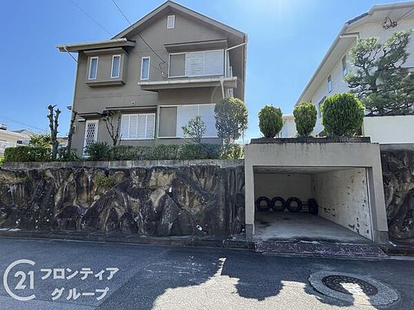 敷地面積79坪の広々とした空間で家族との大事な時間をお過ごしいただけます！