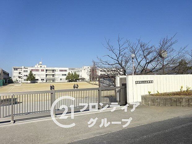 橿原市立八木中学校 徒歩17分。 1320m