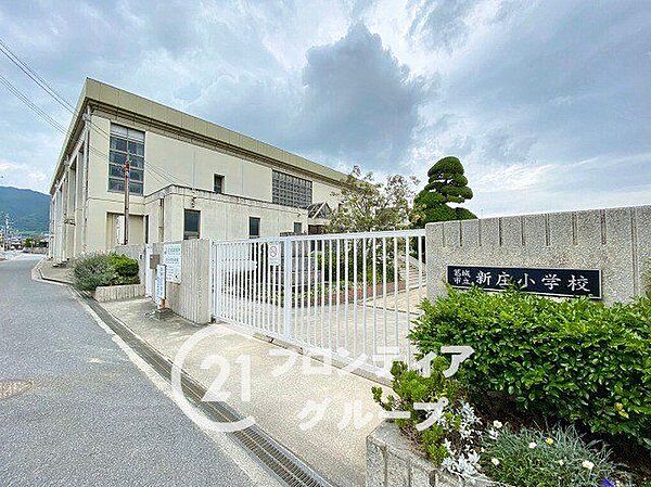 葛城市立新庄小学校 徒歩17分。 1210m