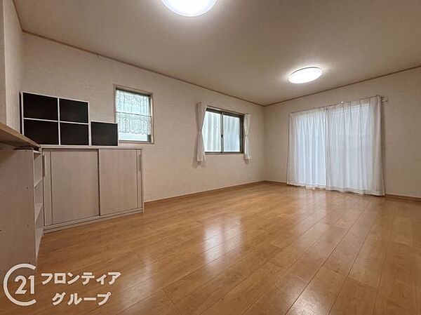 リビングに面した和室を空けると約23帖の広々とした空間です