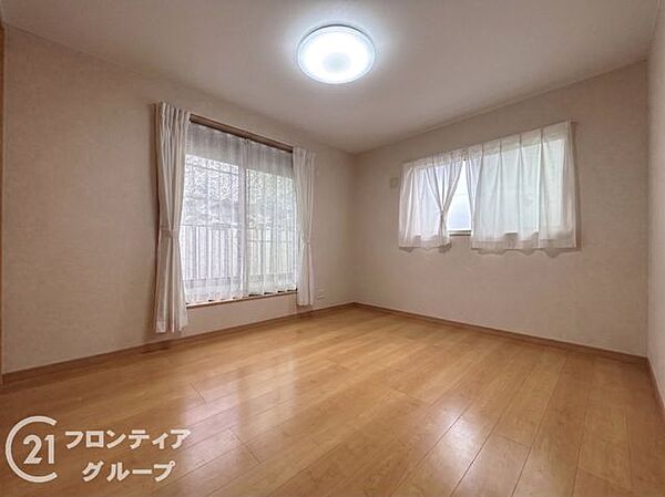 住まい探しで後悔しないためのポイントをスタッフがお伝えします。検討中の方もそうでない方も、まずは一度お話を聞かせてください