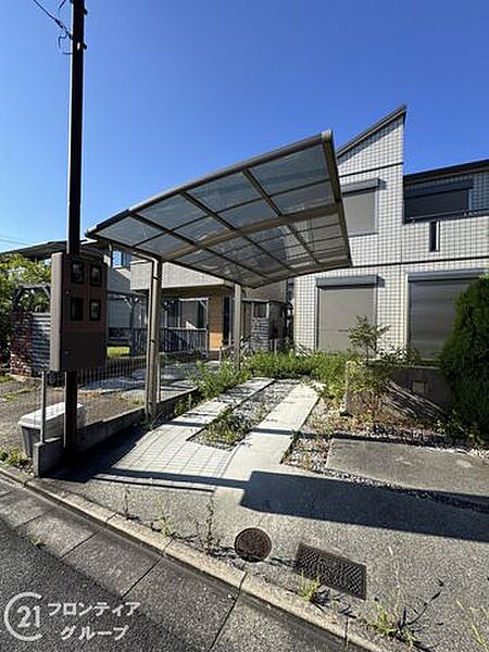 写真だけではわからない採光・広さ・周辺環境の実感は、実際に足を運んでみることが一番です。ご見学はいつでもご予約いただけます
