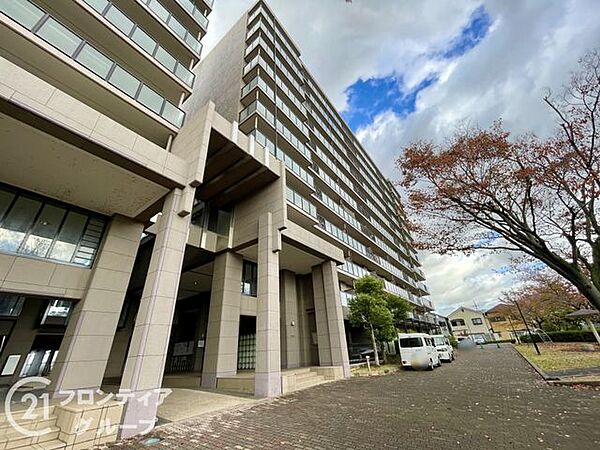 「いつかは」と思っていた住まい探しも、具体的に動き出すと意外とスムーズに進むものです。まずは気軽にご相談いただけます
