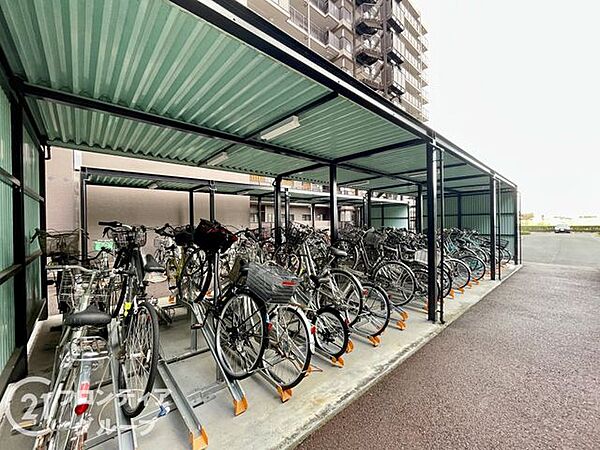 物件から受けた印象や、周辺の生活環境への疑問まで、気になることを何でも話してみてください。暮らしのイメージを一緒に整理していきましょう