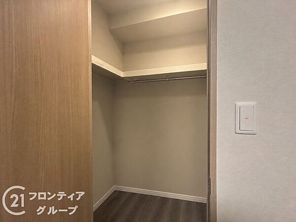 住まい選びは、価格や立地だけでなく、将来の暮らし方まで含めて考えることが大切です。今の段階で気になっていることを、まずスタッフに話してみてください