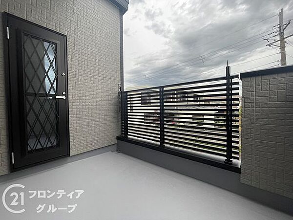 「賃貸のままでいいのか、買うべきか」その判断に必要な情報を、スタッフがわかりやすく整理してお伝えします。お気軽にご相談ください