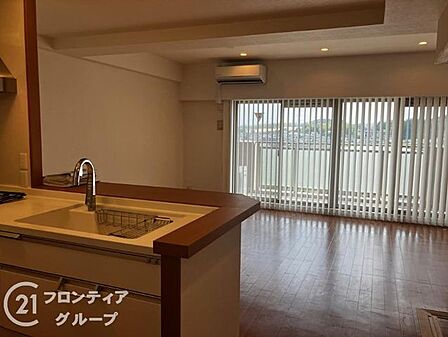 住まい選びは、価格や立地だけでなく、将来の暮らし方まで含めて考えることが大切です。今の段階で気になっていることを、まずスタッフに話してみてください