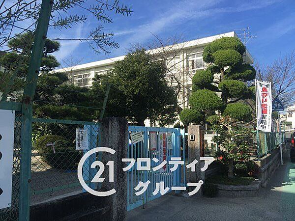 奈良市立平城小学校 徒歩8分。 590m