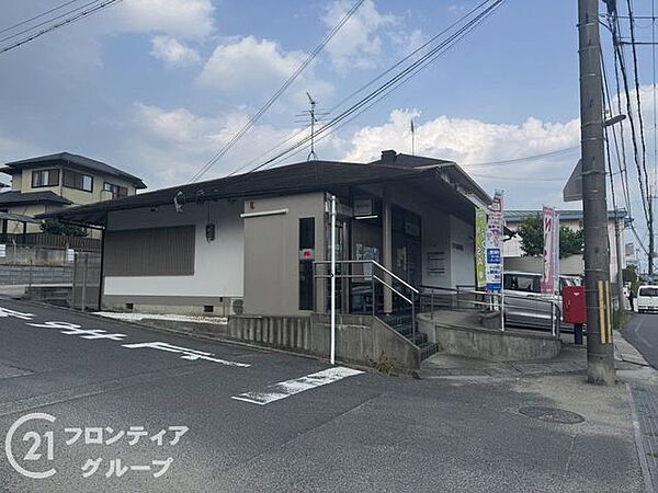 奈良赤膚郵便局 徒歩8分。 630m