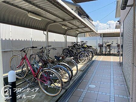 物件から受けた印象や、周辺の生活環境への疑問まで、気になることを何でも話してみてください。暮らしのイメージを一緒に整理していきましょう