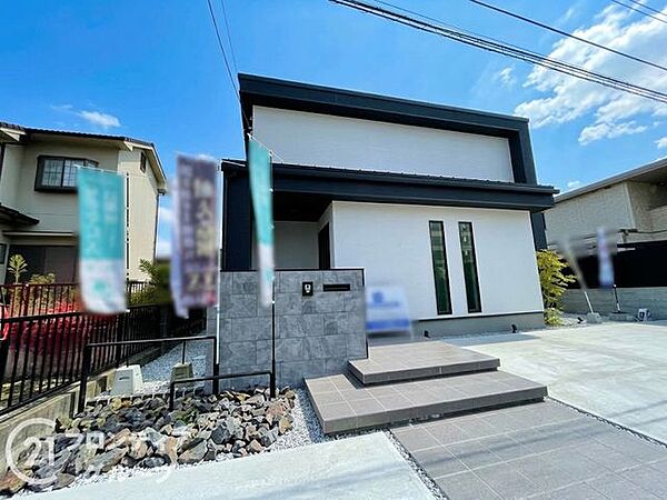 住宅購入の流れや必要な手続きについて、順を追ってご説明しています。はじめての方でも安心してご相談いただける環境を整えています