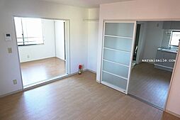 ファーストポート 201 2階2DKのリビング/ダイニング