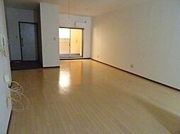 フォレスト山崎 1階ワンルームのリビング/ダイニング