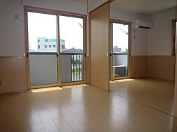 オークガーデンＭ 2階1LDKのリビング/ダイニング