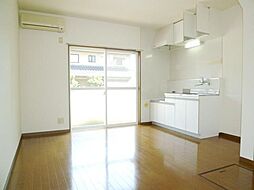 ＴＲＩＡＮＯＮ−ＫＯＴＥＳＡＳＨＩ 1階2DKのリビング/ダイニング