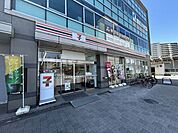 セブンイレブン狭山市駅東口店 徒歩13分。 1010m