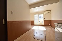 エスパシオデルアモール 1 1階1LDKのリビング/ダイニング